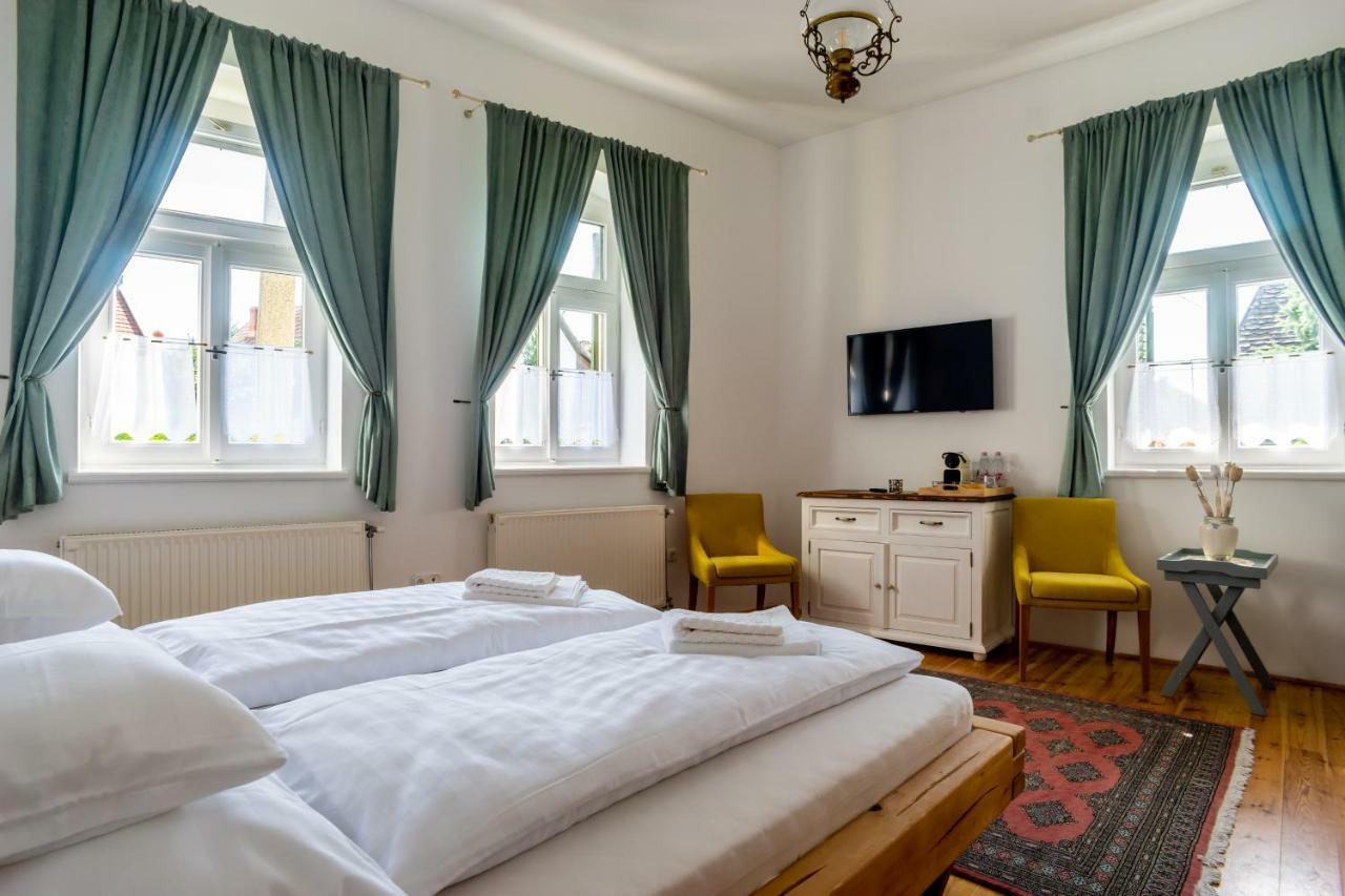 Vaj Bisztró és Vendégház Palkonya Exterior foto