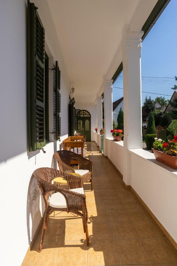 Vaj Bisztró és Vendégház Palkonya Exterior foto